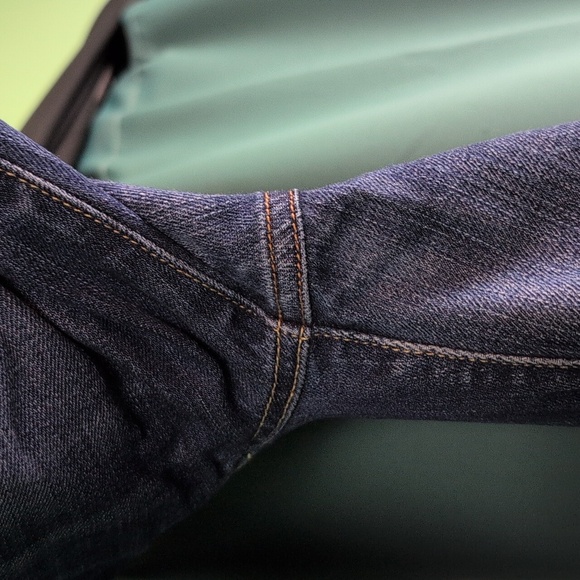 Lucky Brand Jeans. BootCut. Lola Boot. Low-Rise. Mid-Rise. 8/29. Euc - Picture 14 of 14